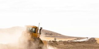 Choosing Highly Effective Earth Moving Equipment